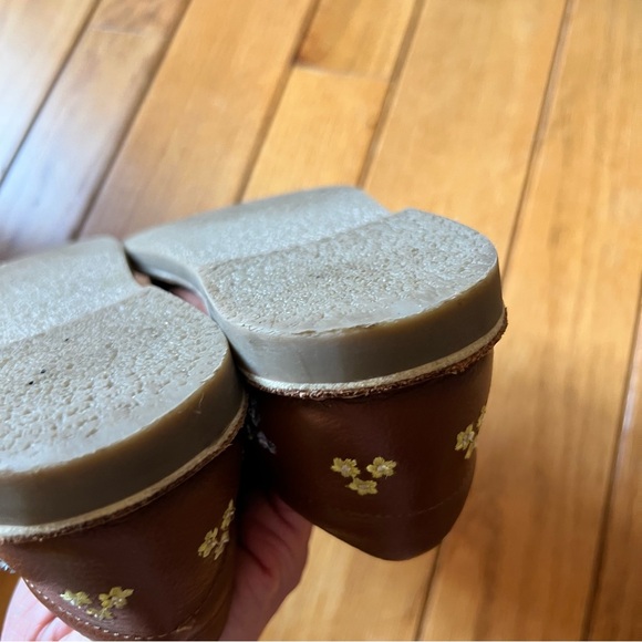 Mini Boden T Strap Mary Jane’s, sz 31 (13) - Picture 5 of 5